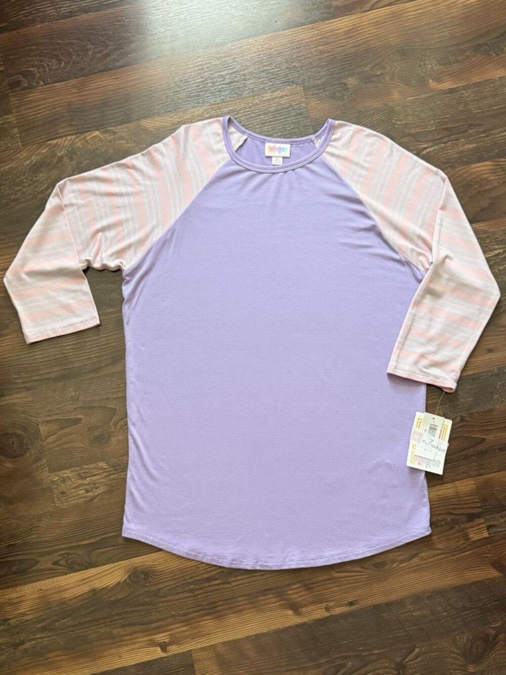 LulaRoe Randy Raglan Tee - NWT